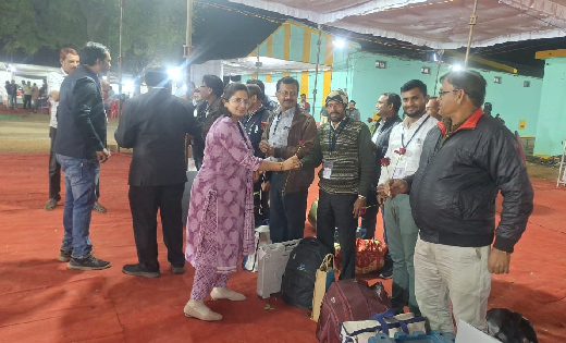 महासमुंद : मतदान दलों की सकुशल वापसी पर प्रशासन द्वारा किया ... - CG Sandesh