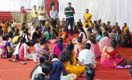 महासमुंद : कलेक्टर मलिक ने कहा - आपके द्वारा दिए गए संदेश से... - CG Sandesh