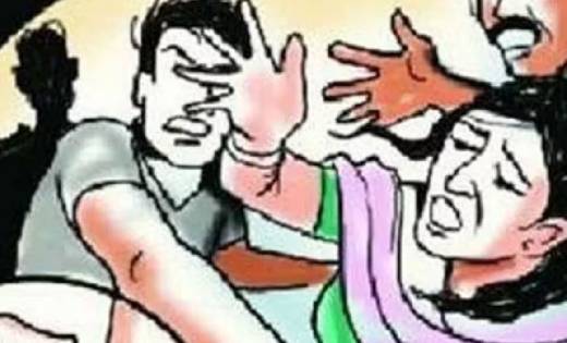 पटेवा : पत्नी और ससुर के साथ की मारपीट - CG Sandesh