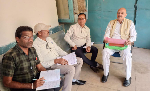महासमुंद : पोस्टल बैलेट से मतदान में सलंग्न अधिकारियों को दि... - CG Sandesh