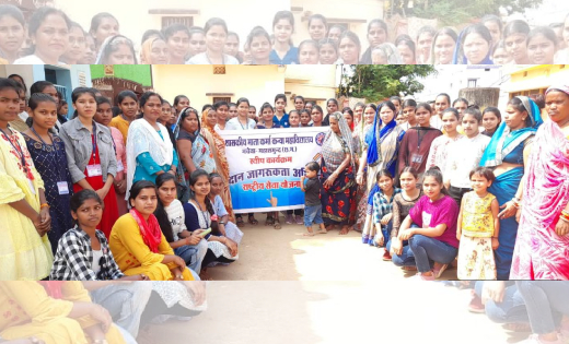 महासमुंद : महाविद्यालयीन छात्राओं ने नुक्कड़ नाटकों के माध्यम... - CG Sandesh