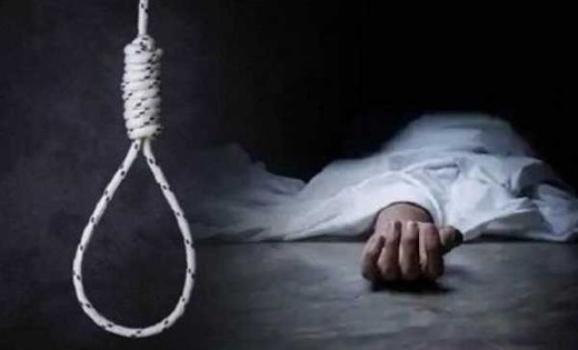 तेन्दूकोना : खेत के कमरे में लगाई फांसी, शराब पीने का था आदि - CG Sandesh