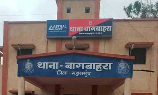कोमाखान : ट्रेक्टर की ठोकर से तीन लड़कियों को आई चोट. - CG Sandesh