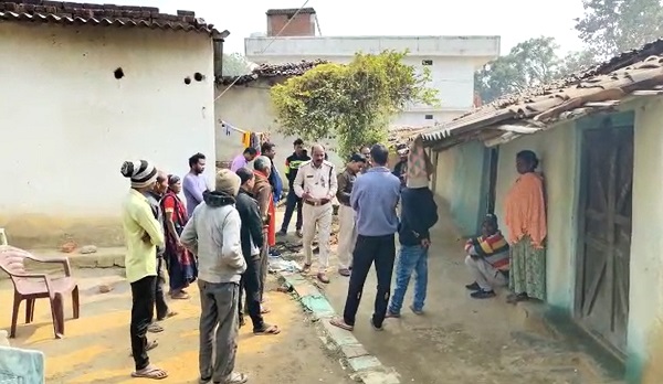 घर में मिली युवती की लाश, धारदार हथियार से हत्या की आशंका, ज... - CG Sandesh