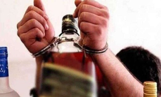 बसना : 16 लीटर महुआ शराब जप्त - CG Sandesh