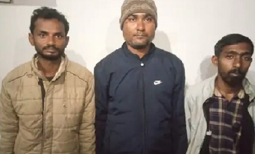विदेशी हथियार के साथ 3 माओवादी सहयोगी गिरफ्तार - CG Sandesh