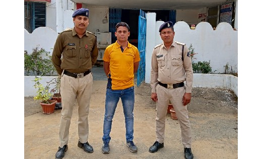 पटेवा : विदेशी मदिरा दुकान झलप की बिक्री रकम 164040 रुपये को... - CG Sandesh