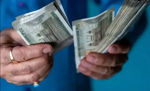 सरकारी कर्मचारियों को इसी माह 4% डीए की संभावना