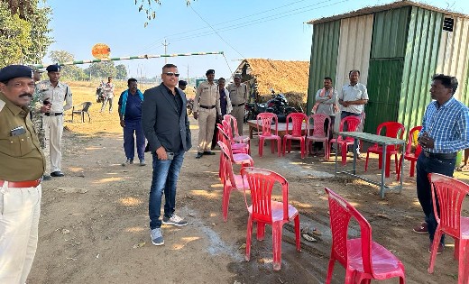 महासमुंद : एसपी ने सीमावर्ती बुन्देली चौकी का किया आकस्मिक निरीक्षण, पुलिस जवानों की सुनी समस्याएं, दिए निराकरण के निर्देश