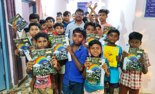 महासमुंद : छात्रावास के विद्यार्थियों को किया जा रहा है दैनि... - CG Sandesh