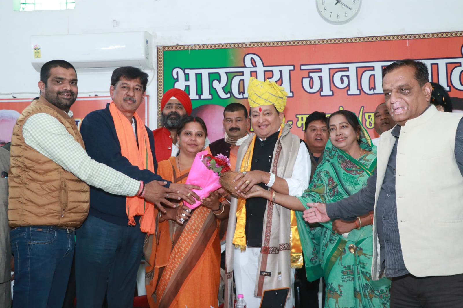 भाजपा जिला संगठन द्वारा नव निर्वाचित विधायक डॉ.सम्पत अग्रवाल... - CG Sandesh