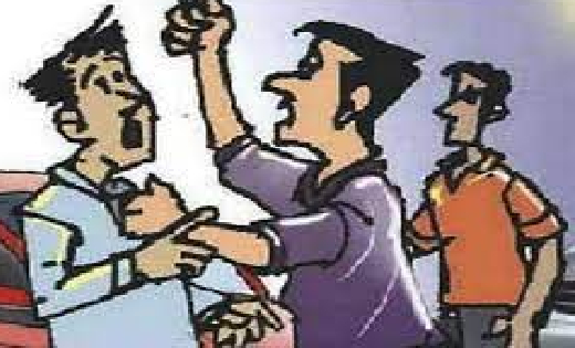 तुमगाँव : जेसीबी ले जाने की बात पर खेत में हुई मारपीट