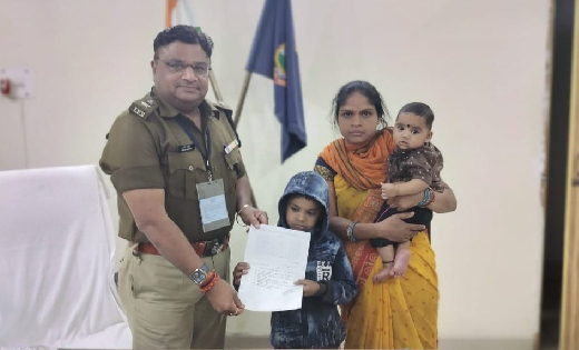 बसना : बिजली तार की चपेट में आने से हार्वेस्टर में लगी आग - CG Sandesh