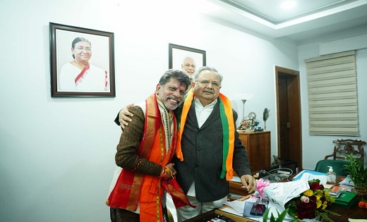 प्रदेश भाजपा अध्यक्ष किरण सिंह देव ने विस अध्यक्ष रमन सिंह से की मुलाकात