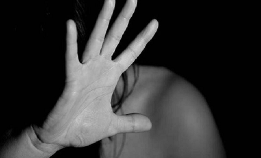 CG CRIME NEWS : झाड़-फूंक के आड़ में 19 वर्षीय युवती से रेप, प... - CG Sandesh