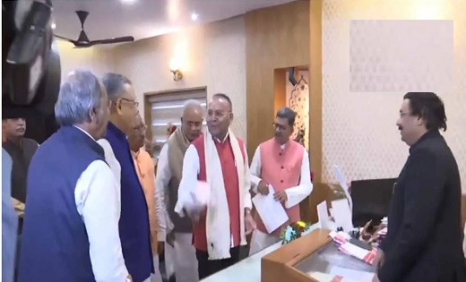 रमन सिंह ने छत्तीसगढ़ विधानसभा अध्यक्ष पद के लिए दाखिल किया नामांकन