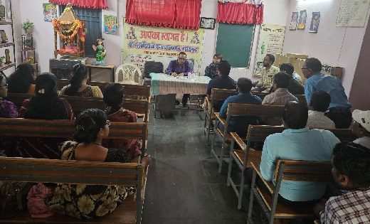 महासमुंद : जिला नोडल उपायुक्त प्रज्ञान सेठ ने छात्रावास/आश्र... - CG Sandesh