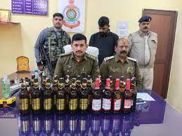 रायगढ़ : पुलिस ने की छापेमार कार्रवाई , रेस्टोरेंट्स से 20 ब... - CG Sandesh