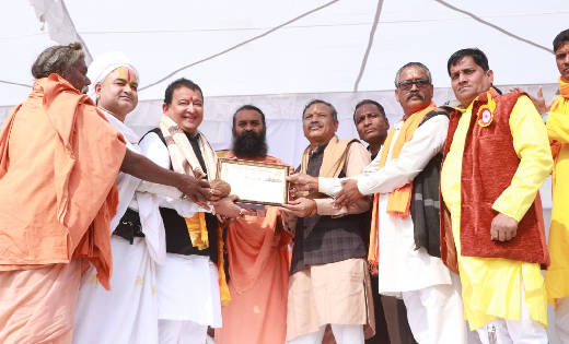 बसना में अक्षत कलश वितरण यात्रा निकाली गई, विधायक डॉ.सम्पत अ... - CG Sandesh