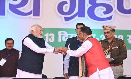 खास अंदाज में PM मोदी ने मुख्यमंत्री विष्णुदेव साय को दी बधाई