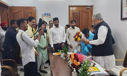 कैबिनेट की पहली बैठक से ही घोषणाओं को पूरा करने की होगी शुरुआत : डॉ रमन