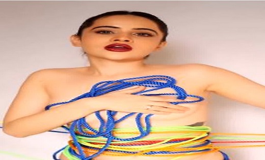 Urfi Javed New Dress : देखें अतरंगी उर्फी का नया अवतार… - CG Sandesh