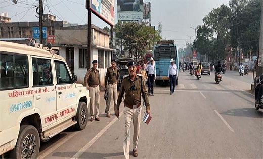 बिना वर्दी पहने बस एवं ऑटो चालान करने वाले 36 वाहन चालकों पर कार्यवाही…