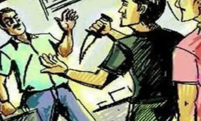 CRIME : ASI के बेटे ने कॉन्स्टेबल पर किया चाकू से हमला - CG Sandesh