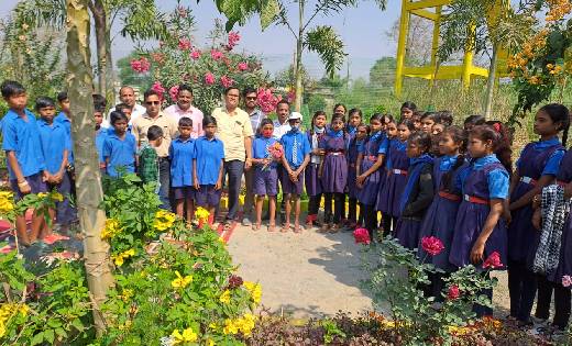 बसना : छात्रों को कराया गया शैक्षणिक भ्रमण - CG Sandesh