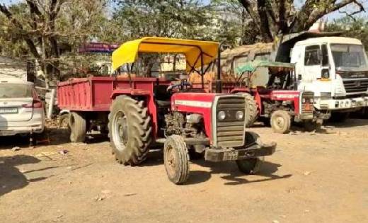 अवैध परिवहन करते 6 हाइवा और 8 ट्रैक्टर जप्त - CG Sandesh