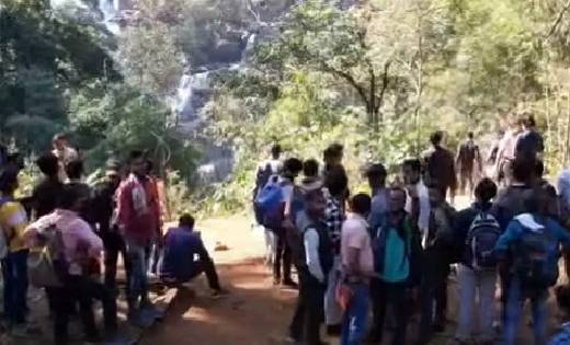 CG NEWS : माओवादियों ने 60 लोगों को बनाया बंधक, फिर… - CG Sandesh