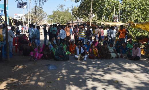 बसना : अविश्वास प्रस्ताव के ख़िलाफ भंवरपुर सरपंच ने समर्थकों ... - CG Sandesh