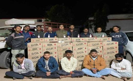90 पेटी अवैध शराब के साथ पांच आरोपियों को पुलिस ने धर दबोचा - CG Sandesh