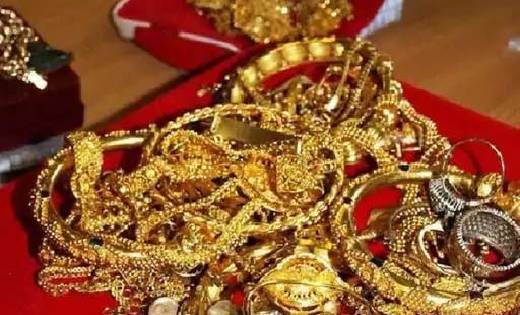 Gold Price Today: सस्ते होकर थमे सोने के दाम, चांदी में गिरा... - CG Sandesh