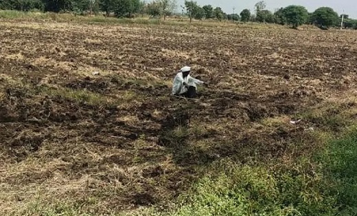  किसान ने फसल को नुकसान होते देख किया सुसाइड - CG Sandesh
