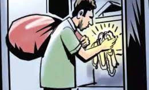 महासमुंद : घर से सोने चांदी के जेवर चोरी