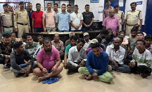 CRIME : सट्टा संचालित करते 32 सटोरिये गिरफ्तार, नगदी समेत सट... - CG Sandesh
