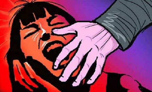 कलयुगी पिता ने बेटी को बनाया हवस का शिकार, मां ने थाने में क... - CG Sandesh