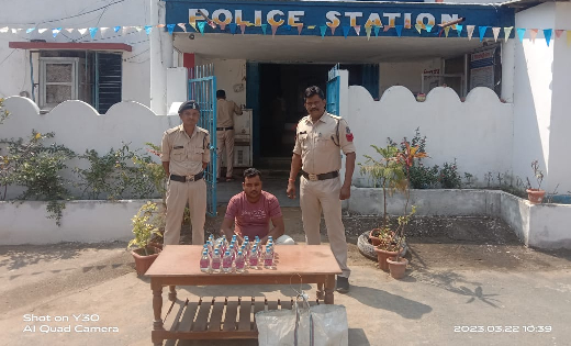 पटेवा : 34 पौवा देशी प्लेन शराब के साथ गिरफ्तार, भेजा गया जे... - CG Sandesh