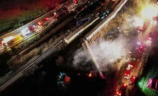 BIG ACCIDENT : दो ट्रेनों में भीषण टक्कर 26 की मौत, 85 से अध... - CG Sandesh
