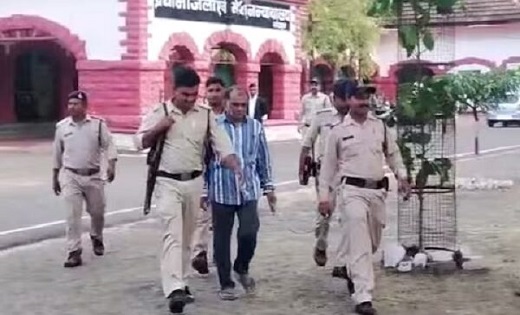 ड्राइवर की हत्‍या कर डॉक्टर ने शव के 70 टुकड़े कर एसिड से भर... - CG Sandesh