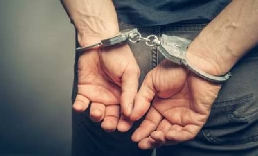 सरायपाली : लोहे का धारदार कत्ता लहराकर लोगों को डराने धमकाने... - CG Sandesh