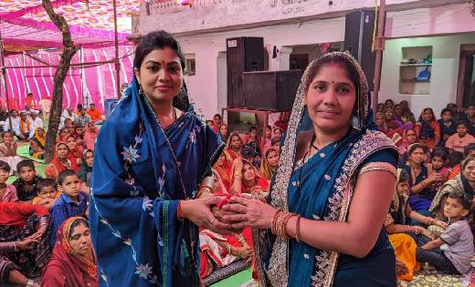 श्रीमद्भागवत कथा भक्ति ज्ञान यज्ञ महोत्सव में शामिल हुई शीलू... - CG Sandesh