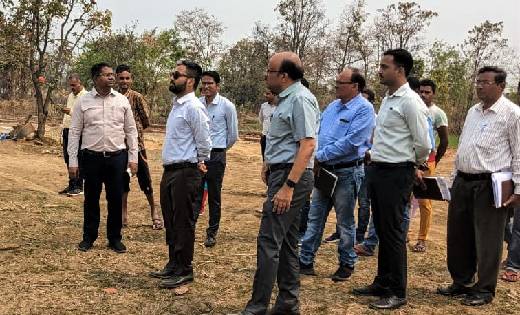 महासमुंद : कलेक्टर क्षीरसागर ने रिपा के निर्माण कार्यां का क... - CG Sandesh