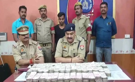  CRIME : डेढ़ करोड़ कैस के साथ रेलवे प्लेटफार्म पर युवक गिरफ... - CG Sandesh