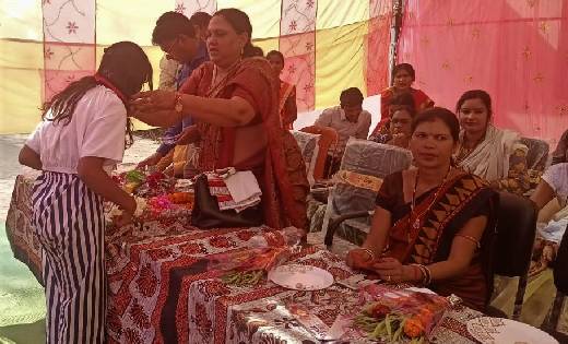 पिथौरा : पथरला में मनाया गया अंतर्राष्ट्रीय महिला दिवस - CG Sandesh