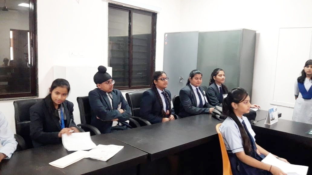 सरायपाली : विकासखंड स्तरीय युवा संसद प्रतियोगिता का आयोजन - CG Sandesh