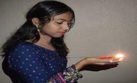 सदमें में माता-पिता : करंट लगने से परिवार की एकलौती बेटी की ... - CG Sandesh