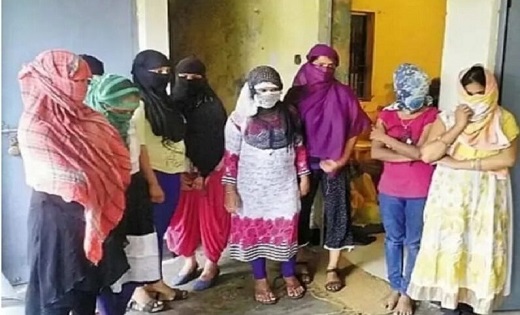 SEX RACKET : गेस्ट हाउस में सेक्स रैकेट का पर्दाफ़ाश, पुलिस न... - CG Sandesh