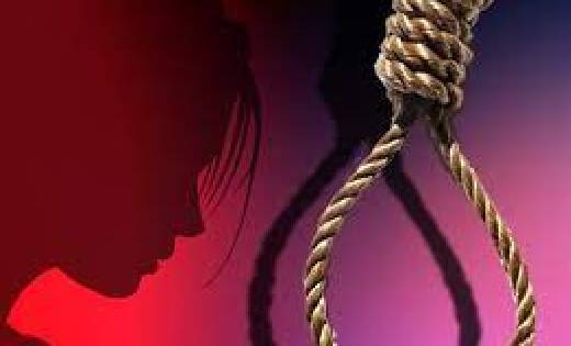 सरायपाली : नीम पेड़ पर महिला ने लगायी फांसी - CG Sandesh